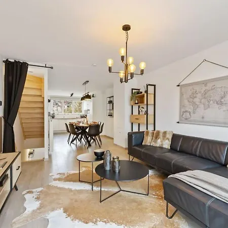 Beautiful Bel-etage In Apartman Blankenberge