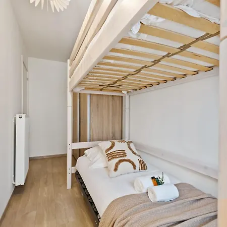 Beautiful Bel-etage In Apartman Blankenberge