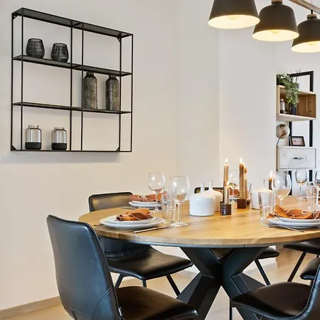 Beautiful Bel-etage In Blankenberge
