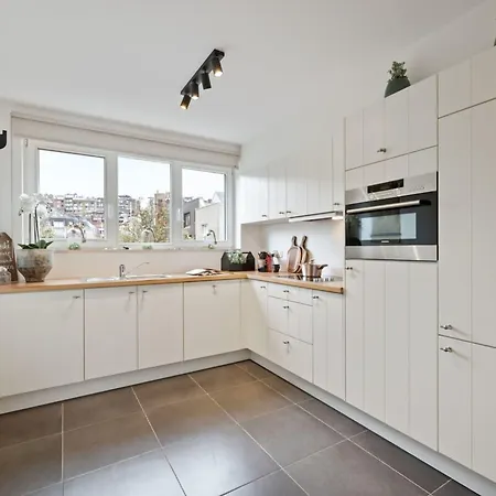 Beautiful Bel-etage In Apartman *